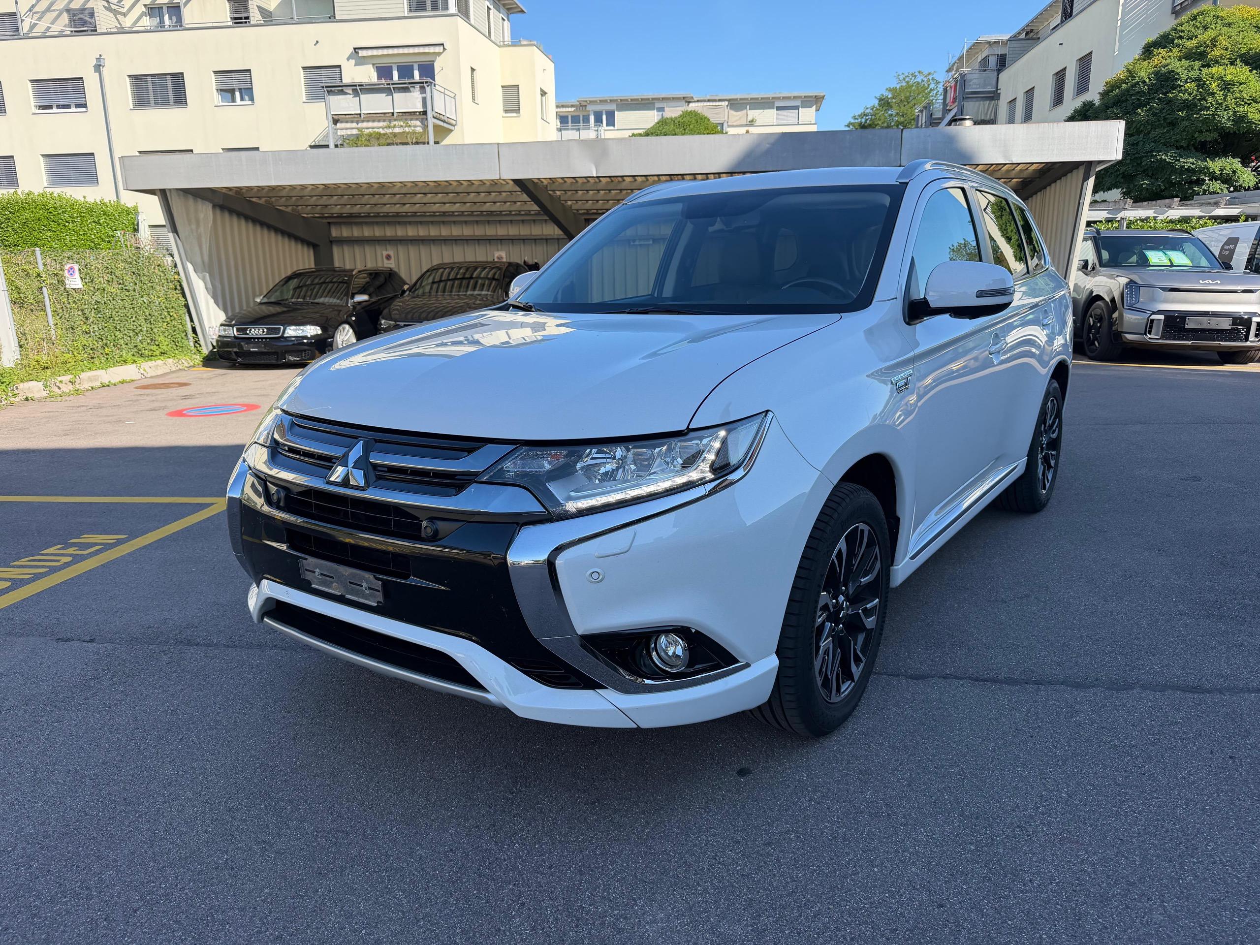 Outlander 2.0 PHEV Diamond: Bild 1